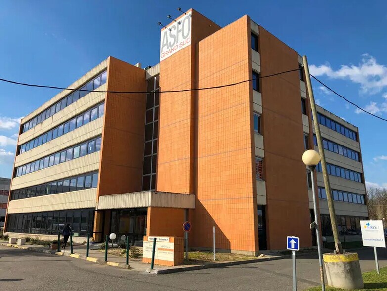 13 Rue André Villet, Toulouse à louer - Photo du bâtiment - Image 2 de 3