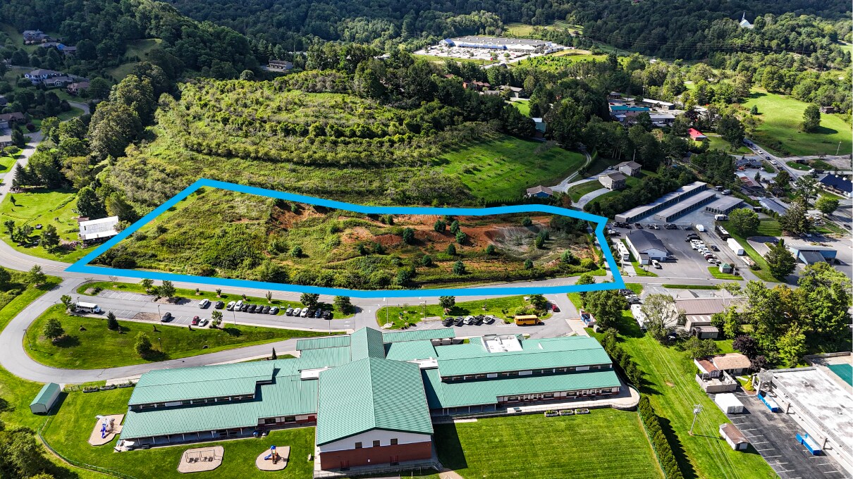 114 Orchard Ln, Banner Elk, NC à vendre Photo principale- Image 1 de 15