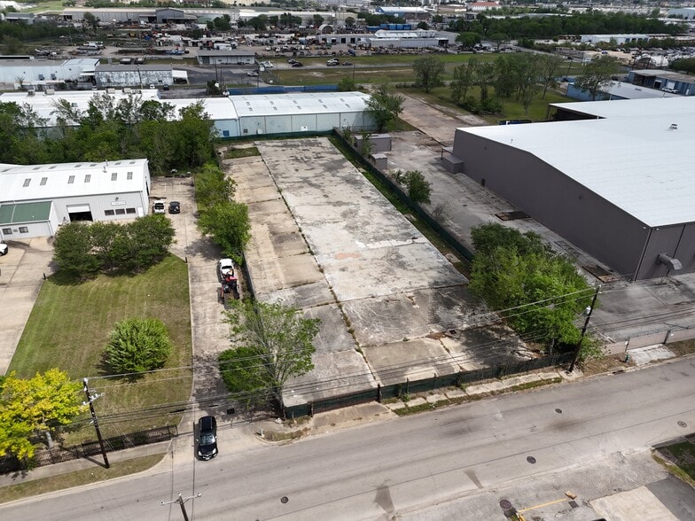 8685 Scranton St, Houston, TX for sale - Building Photo - Image 3 of 7