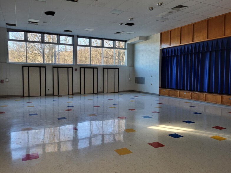 5252 Monkey Run Rd, Gillett, PA à vendre - Photo du bâtiment - Image 3 de 25