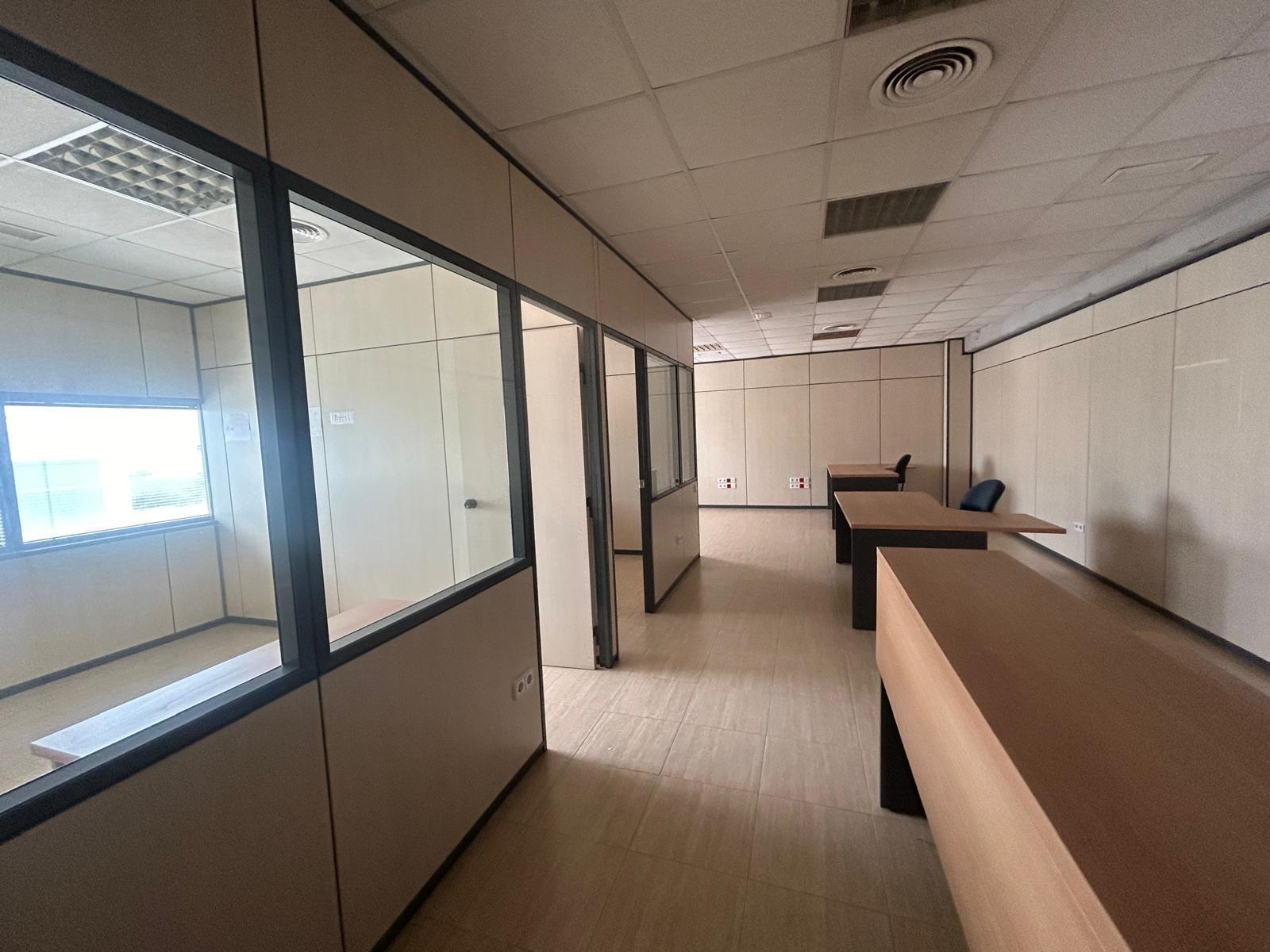 Carrer Girona (P.I. Empalme), 2, Llorenç del Penedès, Tarragona à louer Photo intérieure- Image 1 de 9