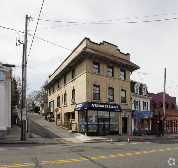 290 Main St, Port Washington, NY à vendre - Photo du bâtiment - Image 1 de 1