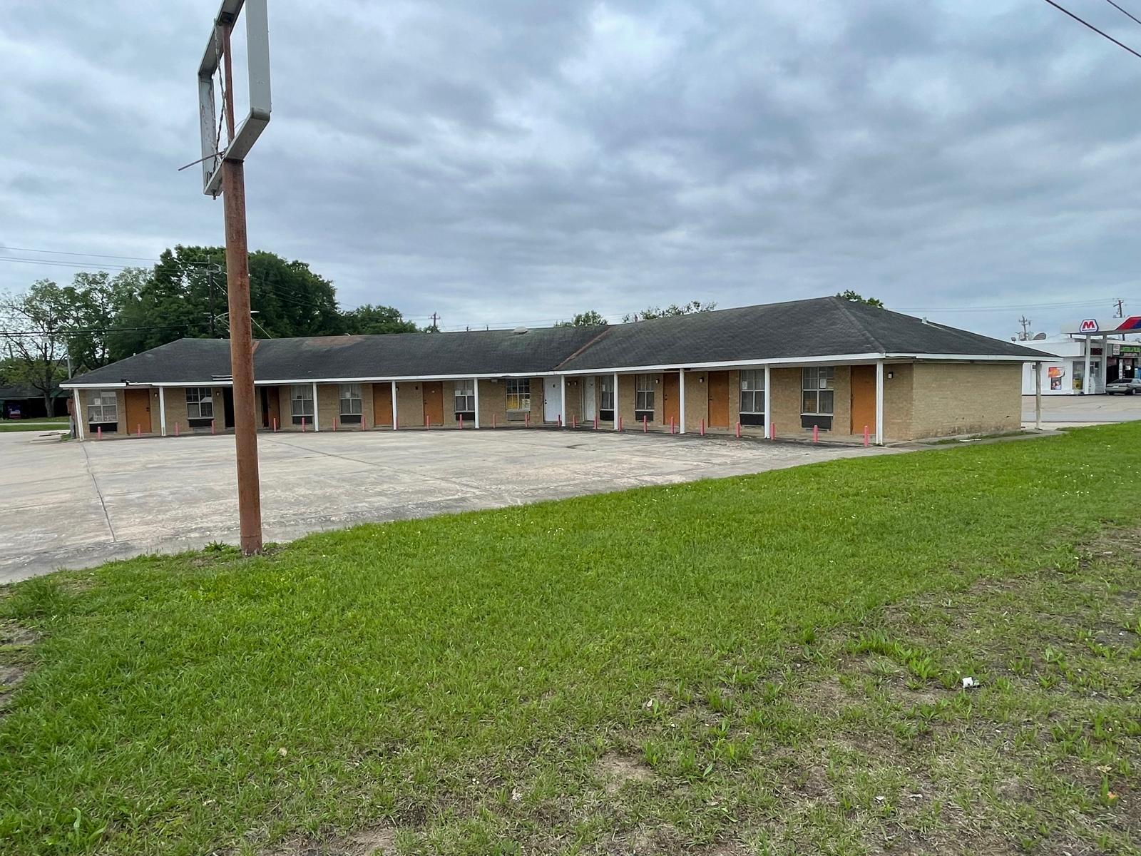 4602 Avenue H, Rosenberg, TX for sale Primary Photo- Image 1 of 17