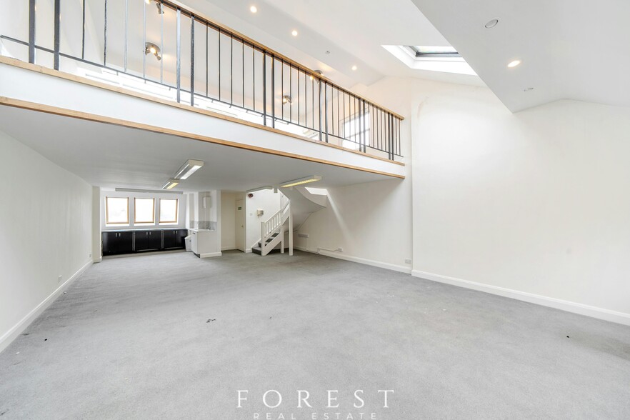 2-6A Hampstead High St, London for lease - Building Photo - Image 2 of 29