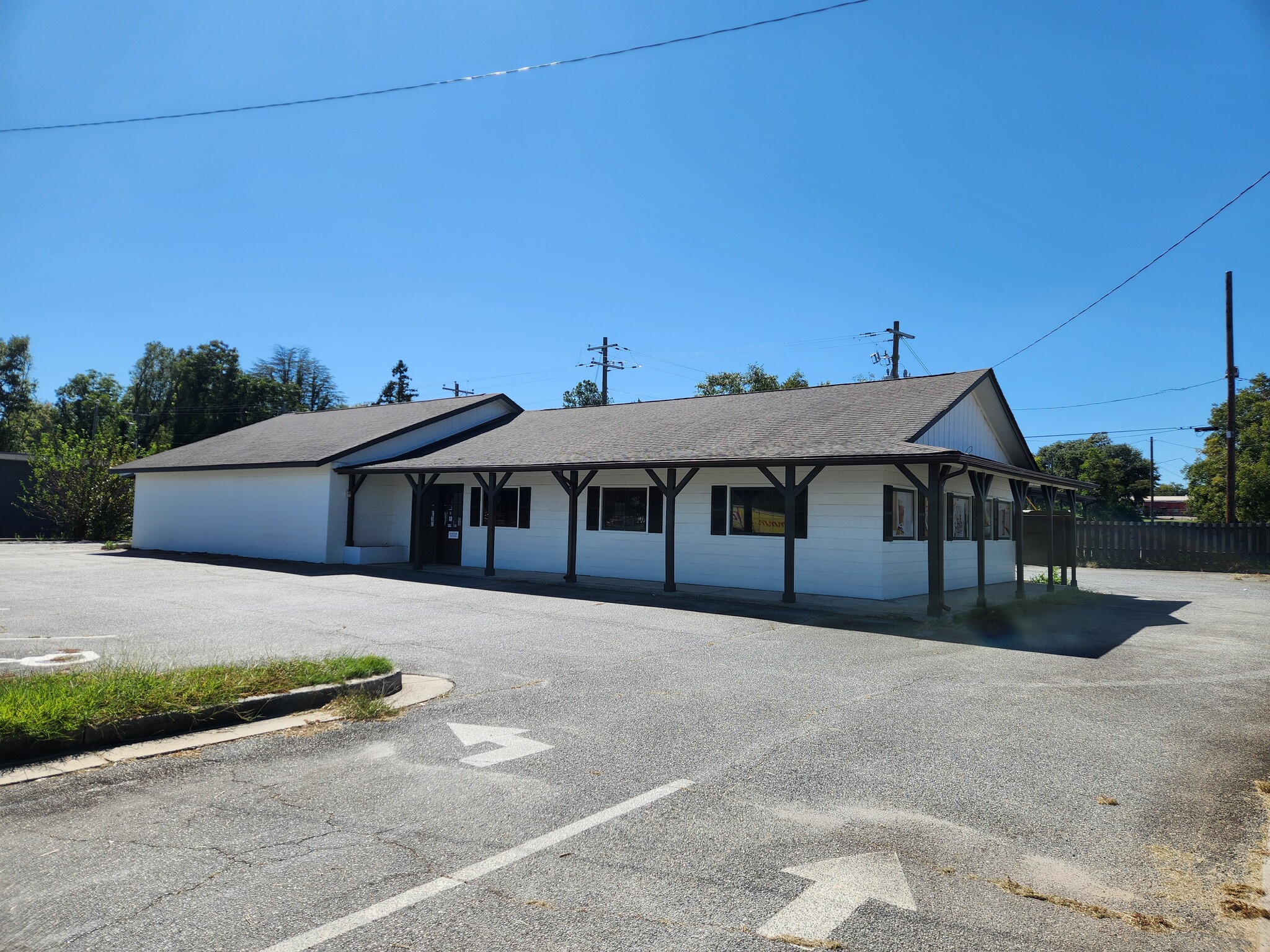 102 S Armed Forces Blvd, Warner Robins, GA for sale Building Photo- Image 1 of 10