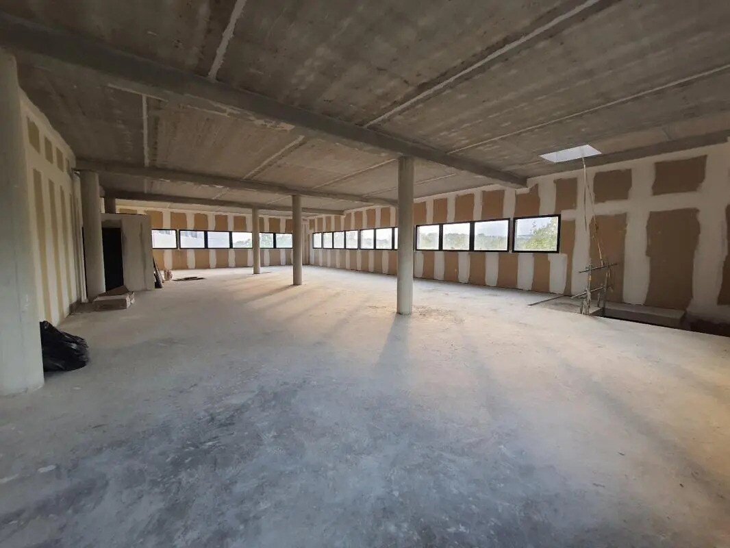 Industrial in Montpellier for sale Interior Photo- Image 1 of 9