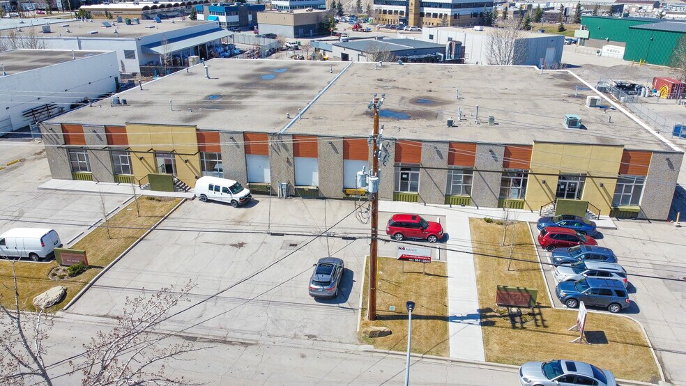 3309-3313 9th St SE, Calgary, AB à vendre - Photo du bâtiment - Image 1 de 1