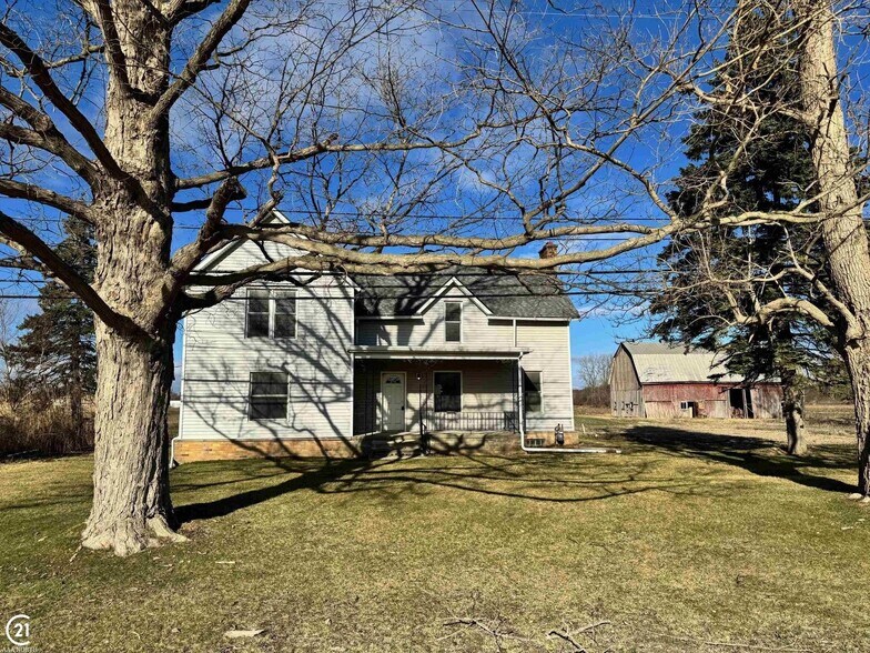 57291 Rosell Rd, Lenox, MI à vendre - Photo du bâtiment - Image 2 de 14
