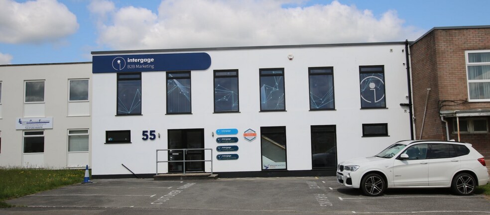 55-55B Cobham Rd, Wimborne à vendre - Photo du bâtiment - Image 1 de 1