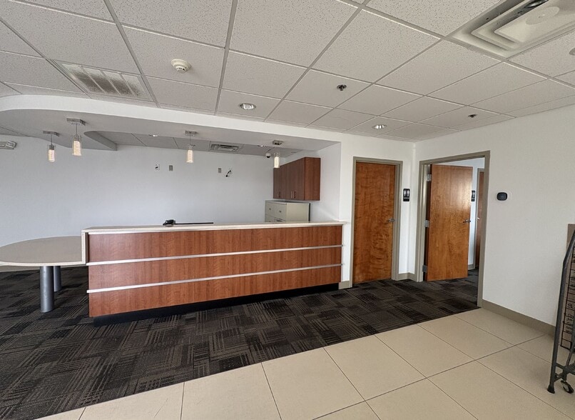 9120 W Broad St, Richmond, VA à louer - Hall d’entrée - Image 3 de 3