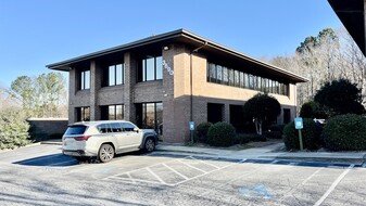 3690 Holcomb Bridge Rd, Norcross GA - Services immobiliers commerciaux