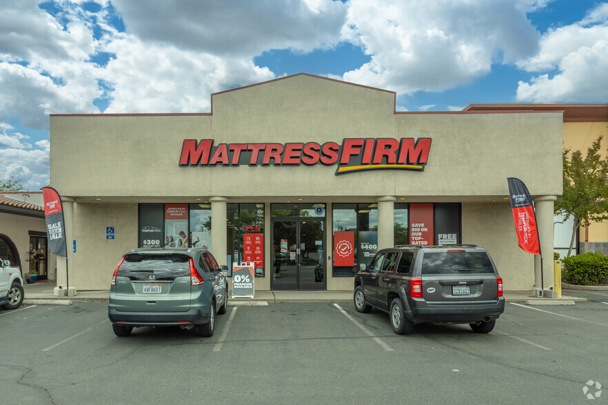 7817 Greenback Ln, Citrus Heights, CA for lease - Building Photo - Image 3 of 4