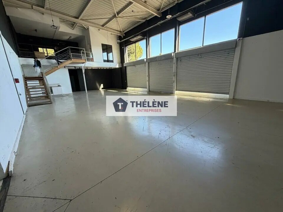 Retail in Mauguio for lease Interior Photo- Image 1 of 9