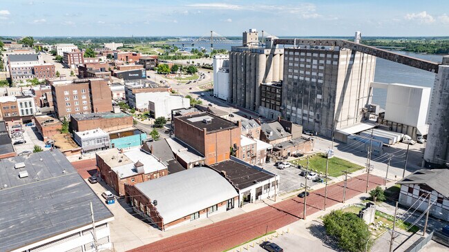 Plus de détails pour 309 Wall St, Alton, IL - Bureau/Commerce de détail à louer