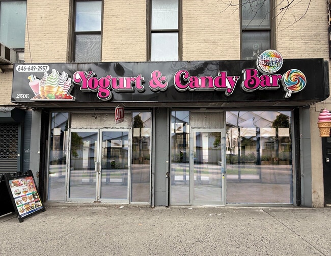 Plus de détails pour 250-252 E 34th St, New York, NY - Commerce de détail à louer