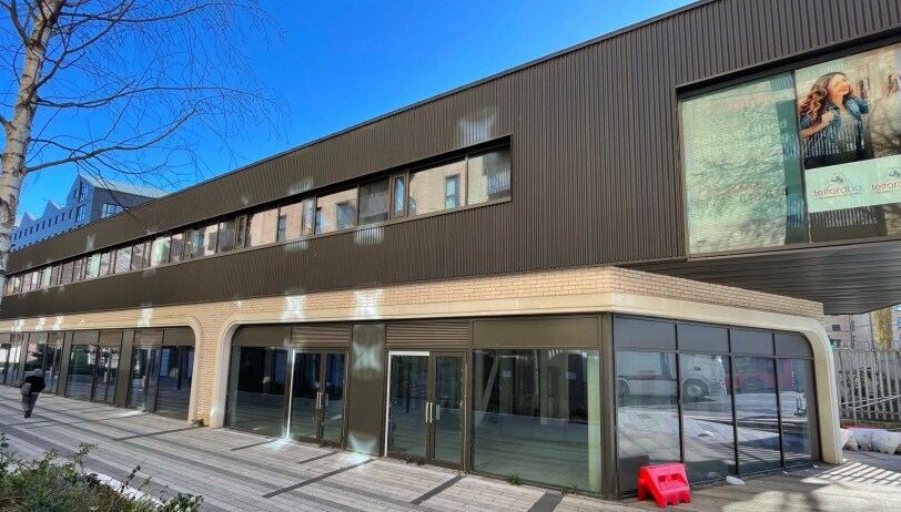 1 Frank Searle Psge, Londres à vendre - Photo du bâtiment - Image 3 de 8