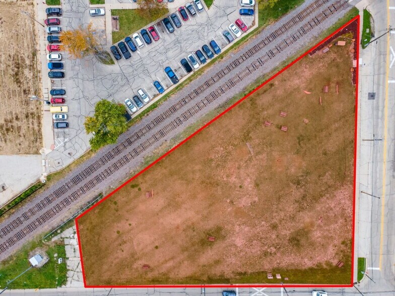 200 E Judd St, Woodstock, IL for sale - Aerial - Image 2 of 4