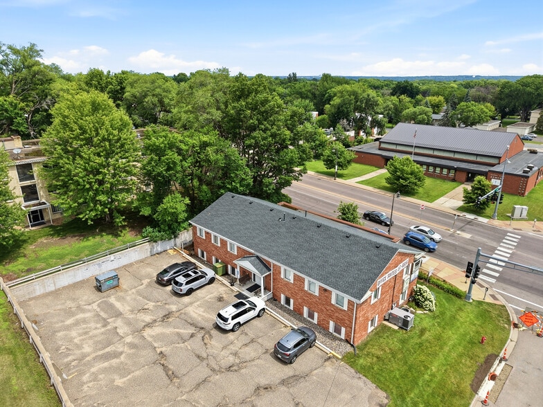 1349 S Robert St, West Saint Paul, MN à vendre - Photo du bâtiment - Image 3 de 3