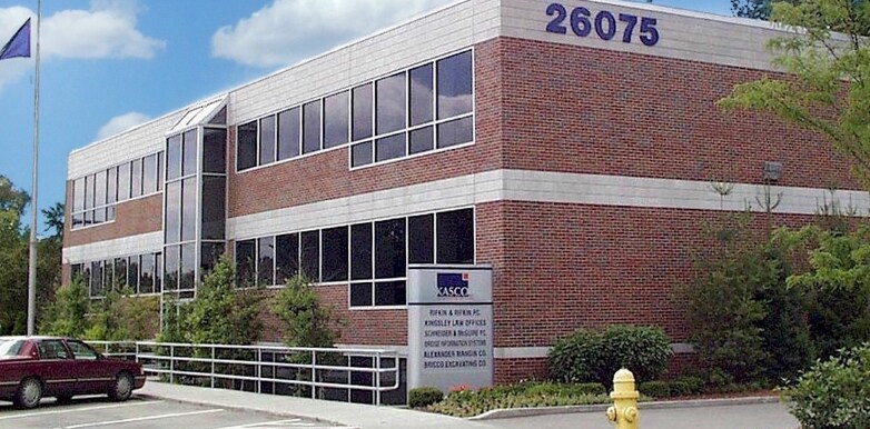 26075 Woodward Ave, Huntington Woods, MI à louer - Photo du bâtiment - Image 3 de 23