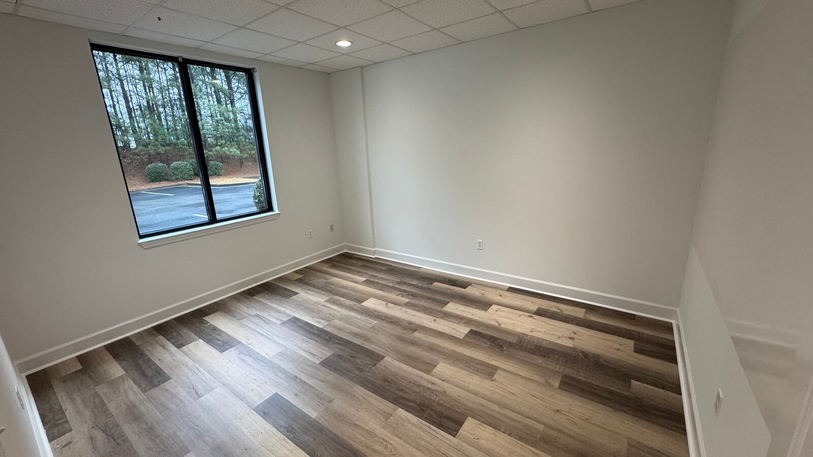 6065 Parkway North Dr, Cumming, GA 30040 - Unit 500 -  - Interior Photo - Image 1 of 9