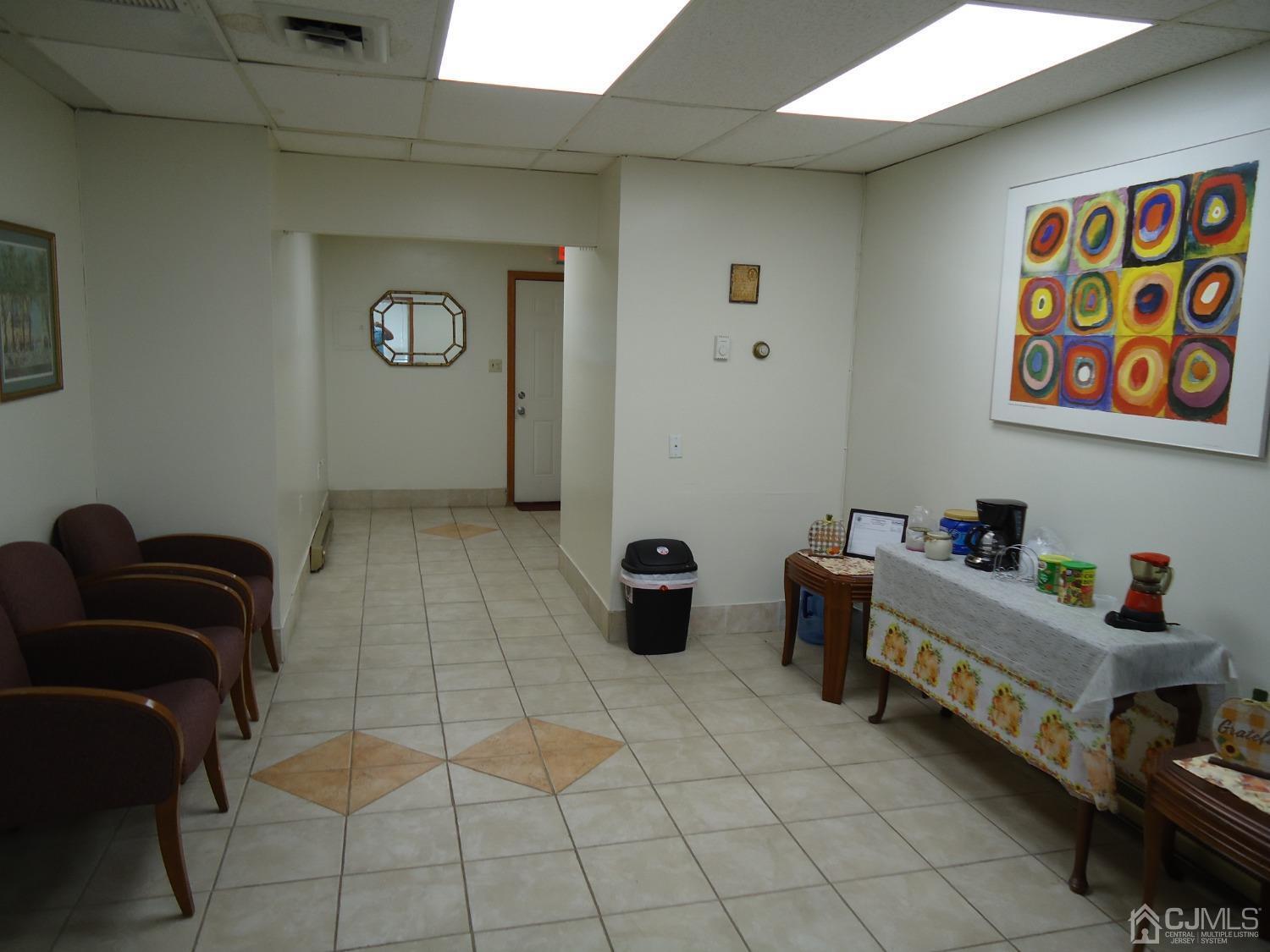 386 New Brunswick Ave, Fords, NJ for lease Lobby- Image 1 of 6