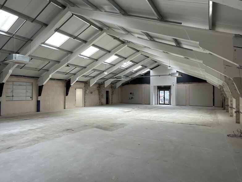 110-112 Southampton Rd, Salisbury for lease - Building Photo - Image 3 of 5