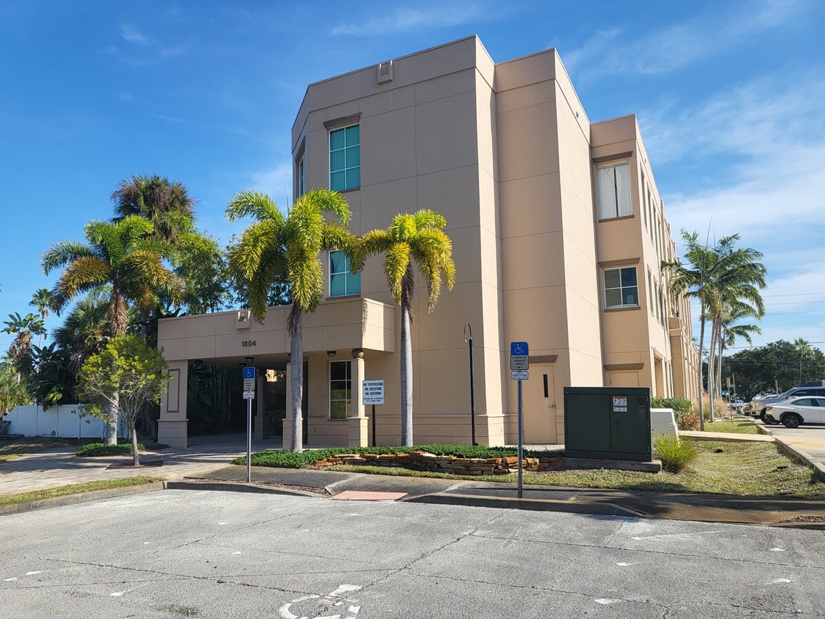 1604 S Harbor City Blvd, Melbourne, FL à louer Photo intérieure- Image 1 de 1