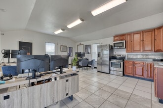 4515 Smith Rd, Von Ormy, TX for lease Interior Photo- Image 1 of 21
