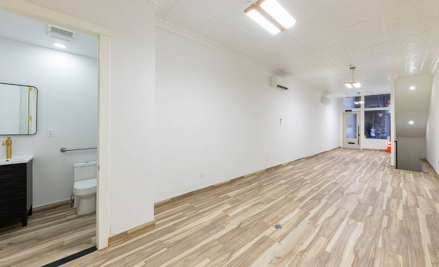 63 Nassau St, New York, NY for lease Interior Photo- Image 1 of 4