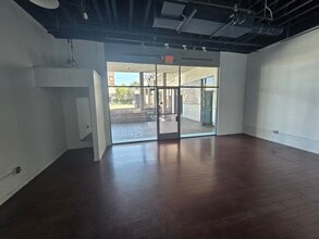 301 S Western Ave, Los Angeles, CA à louer Photo intérieure- Image 1 de 3