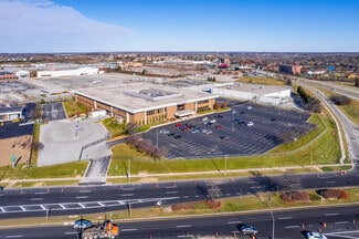 Plus de détails pour 7800 W Brown Deer Rd, Milwaukee, WI - Bureau à louer