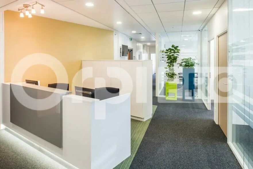 Office in Fontenay-sous-Bois for lease - Interior Photo - Image 3 of 5