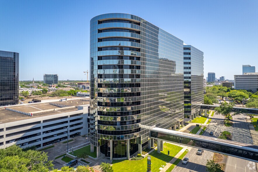 12 Greenway Plz, Houston, TX à louer - Photo du bâtiment - Image 2 de 17