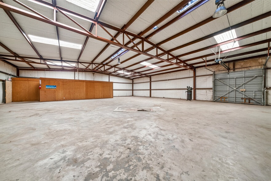 6618 Westfield Dr, San Antonio, TX for sale - Interior Photo - Image 3 of 9