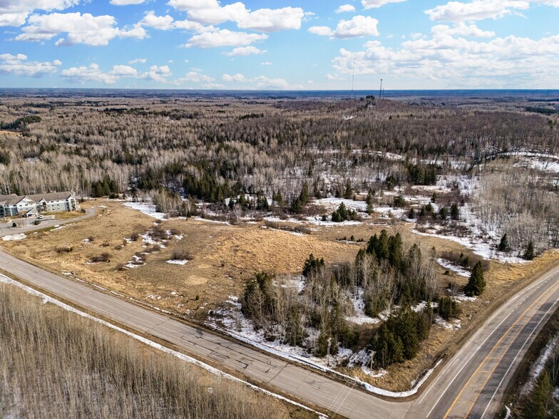 xxx Irongate ave, Hibbing, MN à vendre - Photo du bâtiment - Image 3 de 20