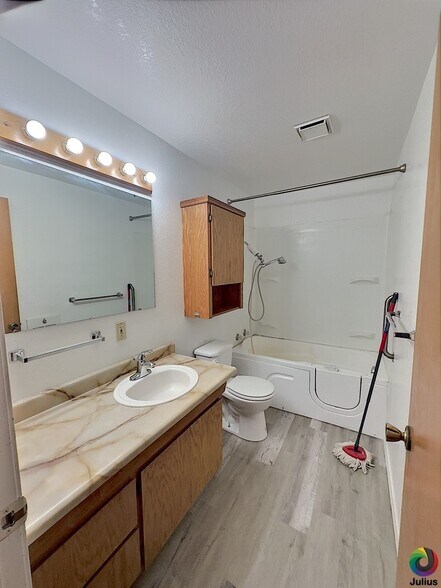 1252 Highway 51, Mountain Home, ID à vendre - Photo intérieure - Image 2 de 19