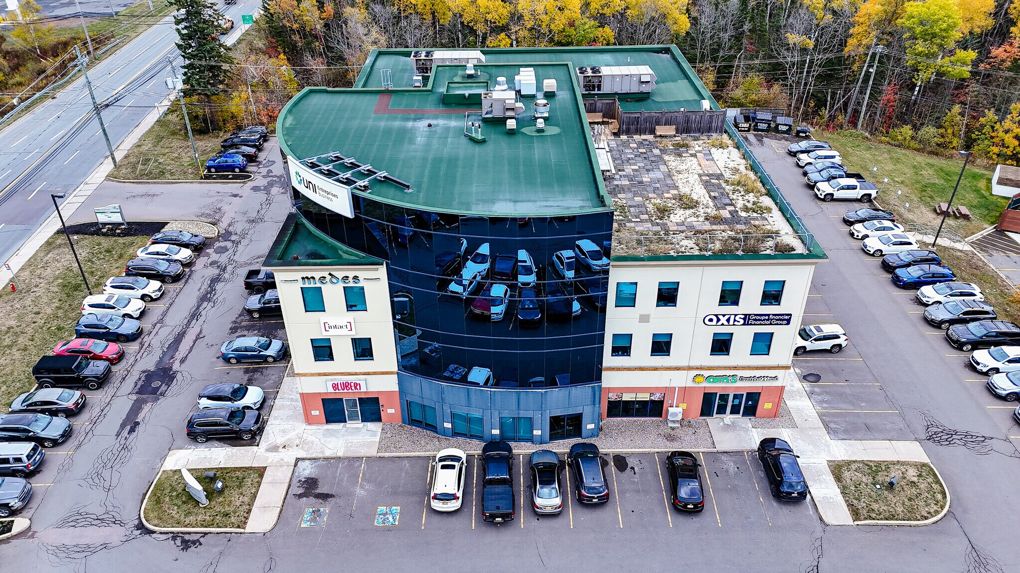 1040 Champlain St, Dieppe, NB à louer Aérien- Image 1 de 12