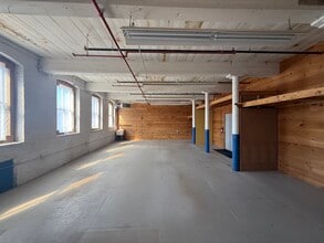 1 Front St, Rollinsford, NH for lease Interior Photo- Image 2 of 5