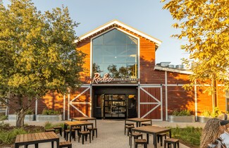 Plus de détails pour 31896 Paseo Adelanto, San Juan Capistrano, CA - Commerce de détail à louer