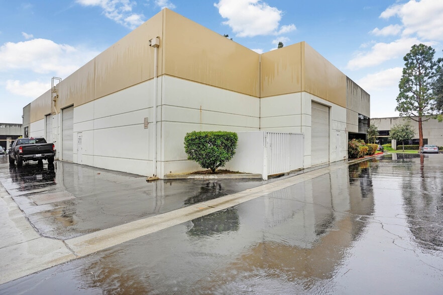 10251 Trademark St, Rancho Cucamonga, CA for lease - Building Photo - Image 2 of 22