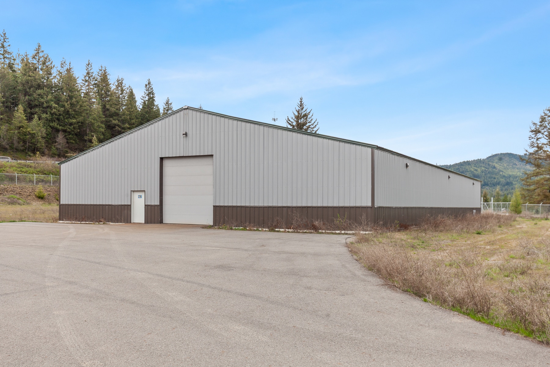 275 Industrial Park Ave, Spirit Lake, ID for lease Building Photo- Image 1 of 24