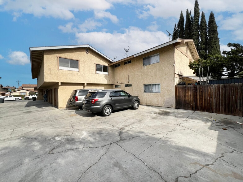 1908 E Coral Ave, Orange, CA for sale - Building Photo - Image 3 of 24