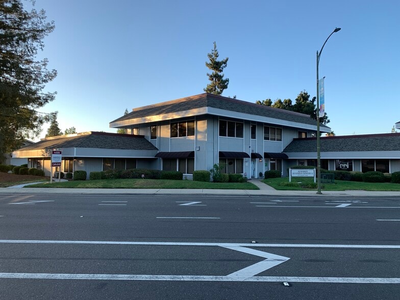 6472 Camden Ave, San Jose, CA à louer - Photo du bâtiment - Image 2 de 14