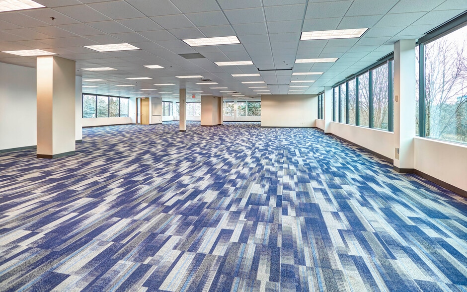 7777 Golden Triangle Dr, Eden Prairie, MN for lease - Interior Photo - Image 2 of 6