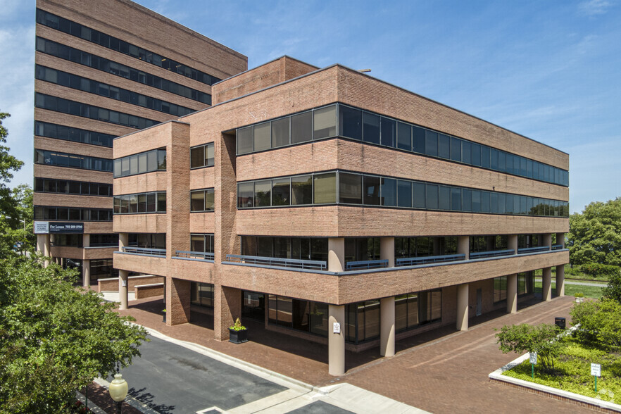 1111 N Fairfax Dr, Alexandria, VA for sale - Building Photo - Image 1 of 1