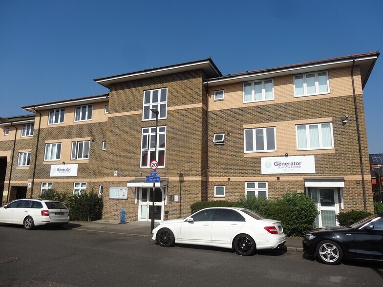 95 Miles Rd, Mitcham à louer - Photo du bâtiment - Image 1 de 1