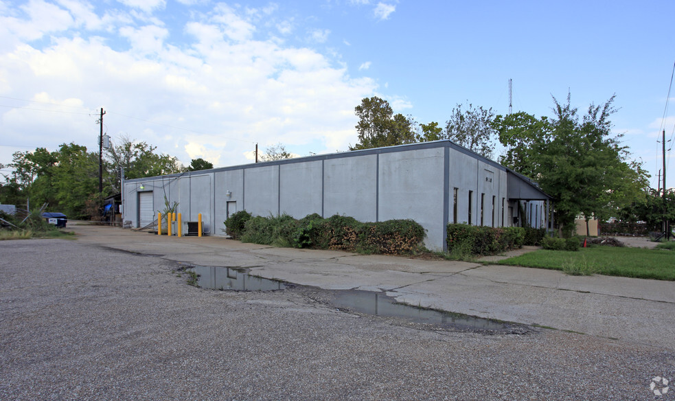 9830 Clay Rd, Houston, TX for sale - Building Photo - Image 2 of 3