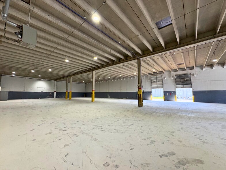 3030 Horseshoe Ln, Charlotte, NC à vendre - Photo du bâtiment - Image 2 de 10