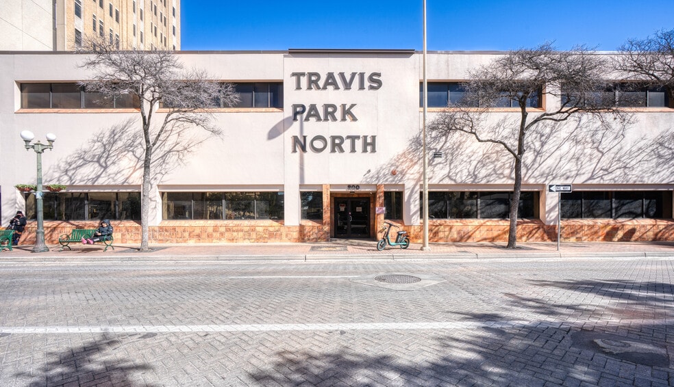 800 Navarro St, San Antonio, TX for lease - Building Photo - Image 3 of 24