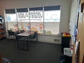 261-265 S Harlan St, Lakewood, CO à louer Photo intérieure- Image 2 de 15